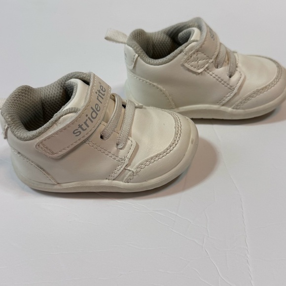 Baby Tennis Shoes Stride Rite Munchkins Size 3M Boys and Girls White - Picture 5 of 9